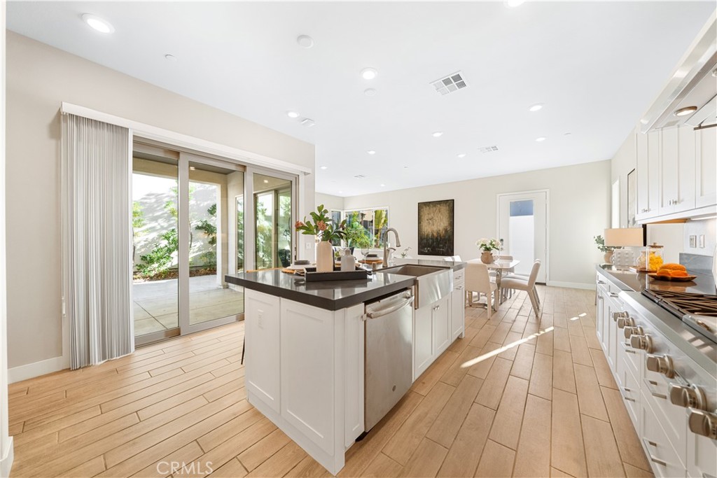 151 Scale Property Photo 27