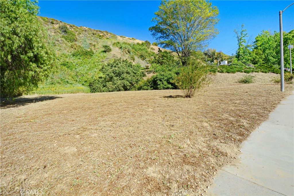 3160 Gotera Property Photo