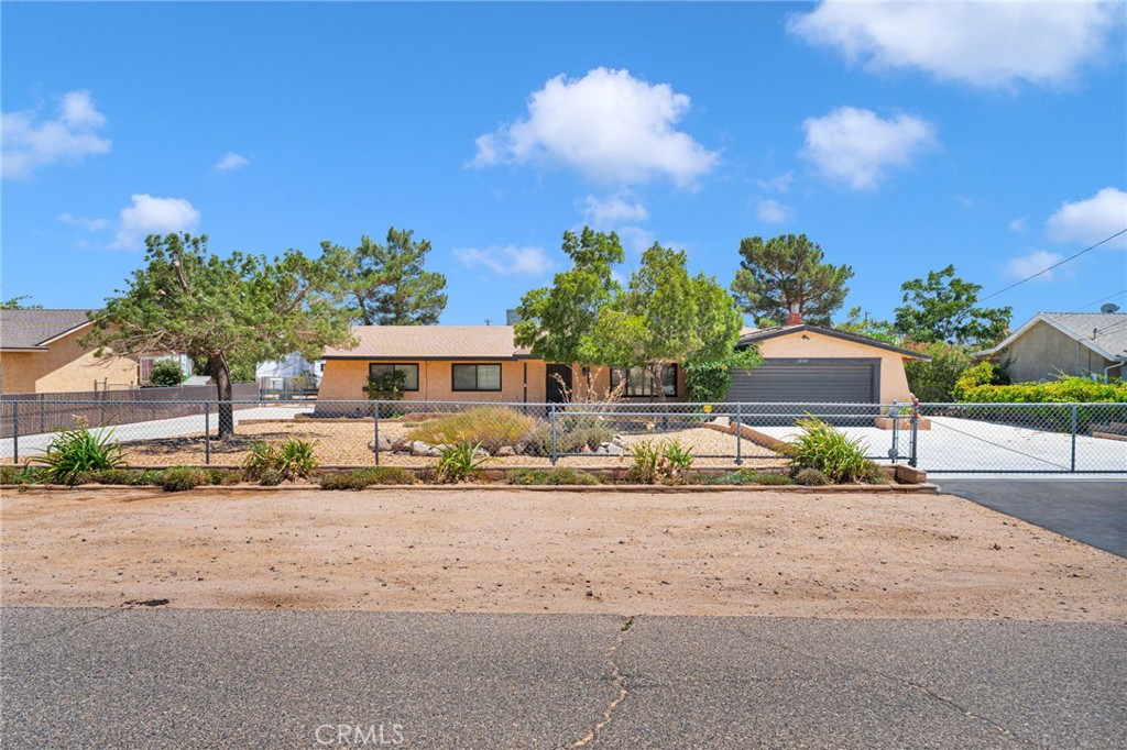 10387 Kern Property Photo 1