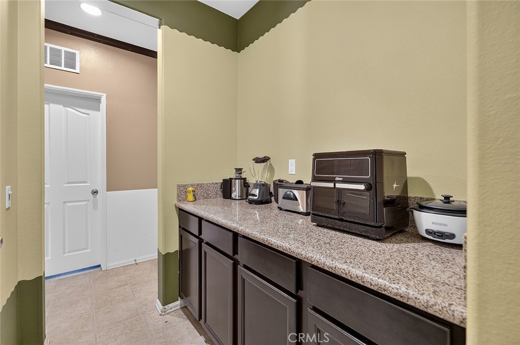 1142 Sandy Nook Property Photo 5