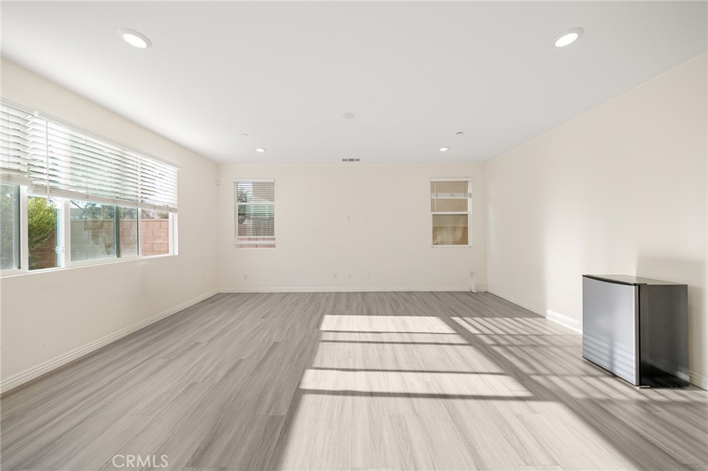 4050 S Bowery Pl Property Photo 14