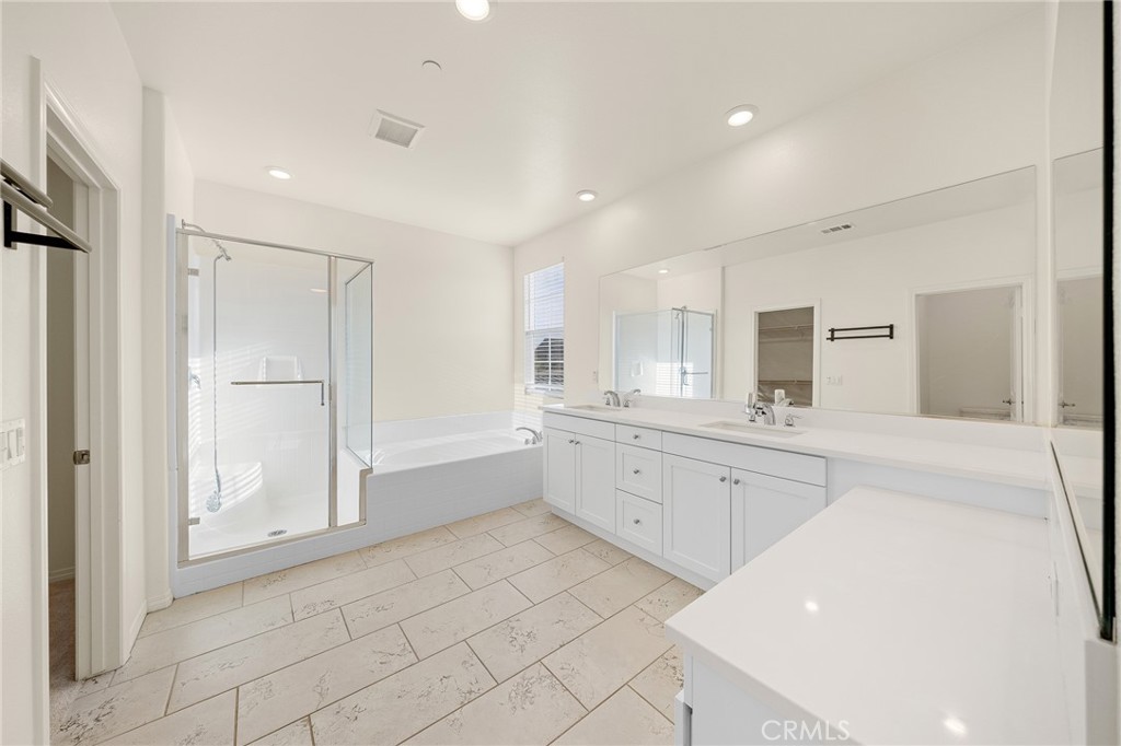 4050 S Bowery Pl Property Photo 26