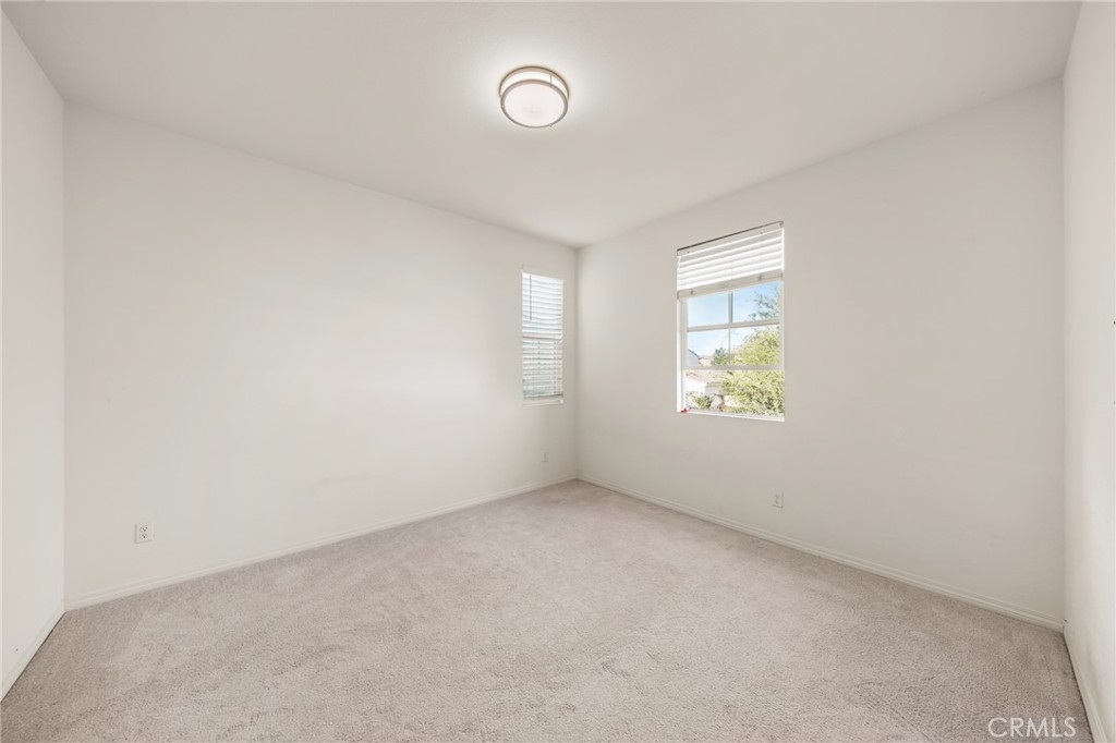 4050 S Bowery Pl Property Photo 32