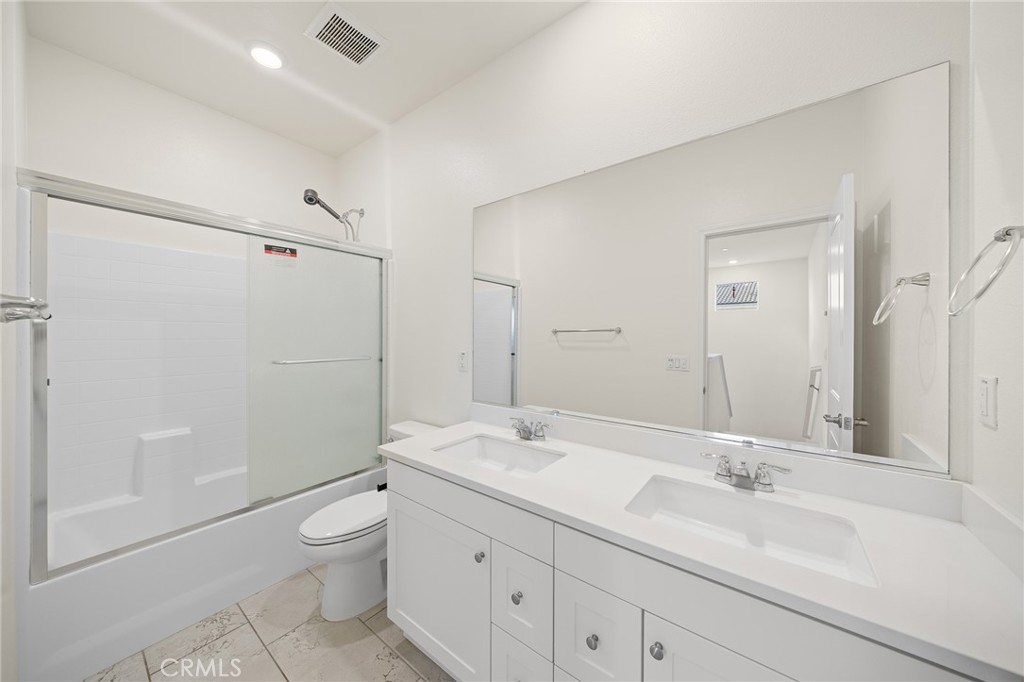 4050 S Bowery Pl Property Photo 34