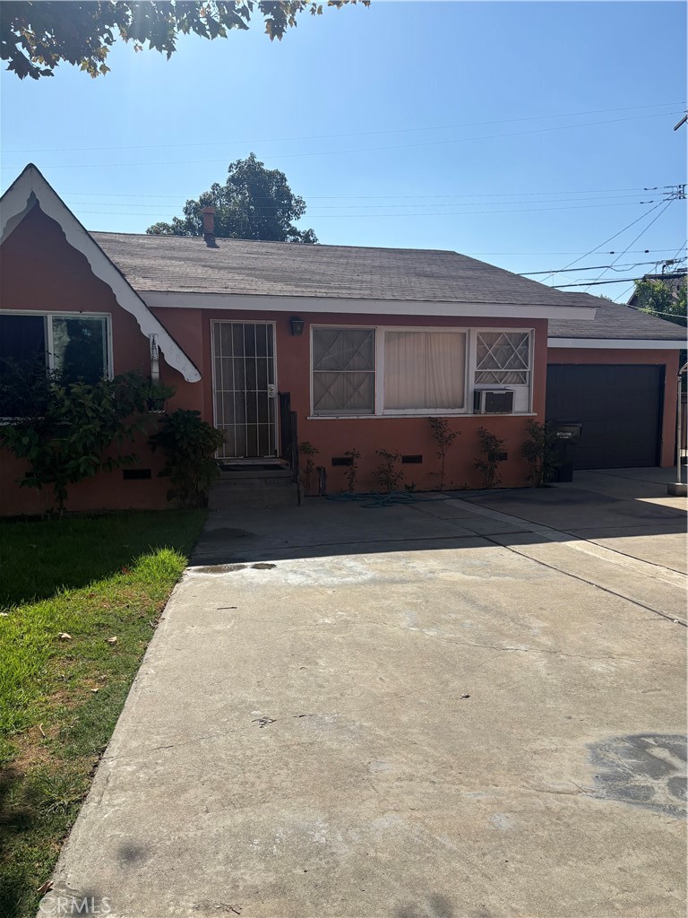 6848 Colmar Property Photo 8