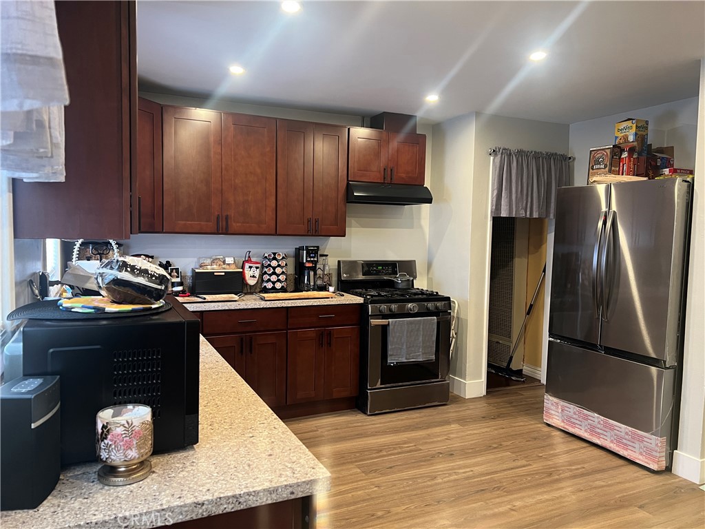 6848 Colmar Property Photo 10