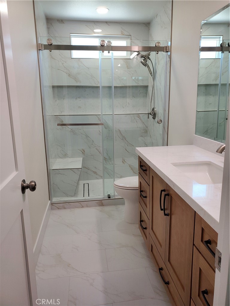 553 E Bellgrove Street Property Photo 8