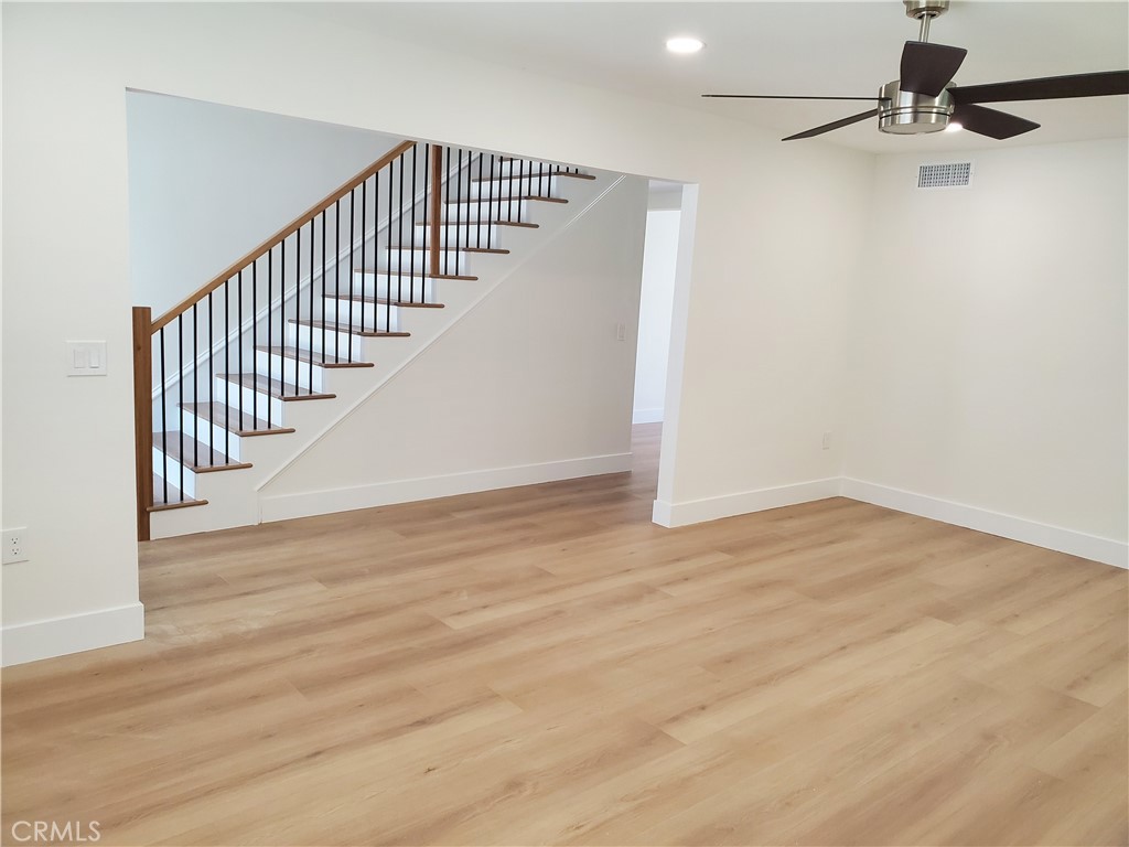 553 E Bellgrove Street Property Photo 11