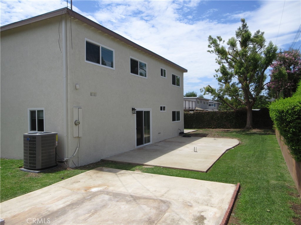 553 E Bellgrove Street Property Photo 13