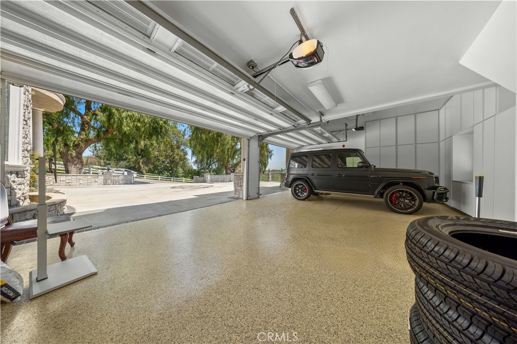 24106 Lodge Pole Road Property Photo 20