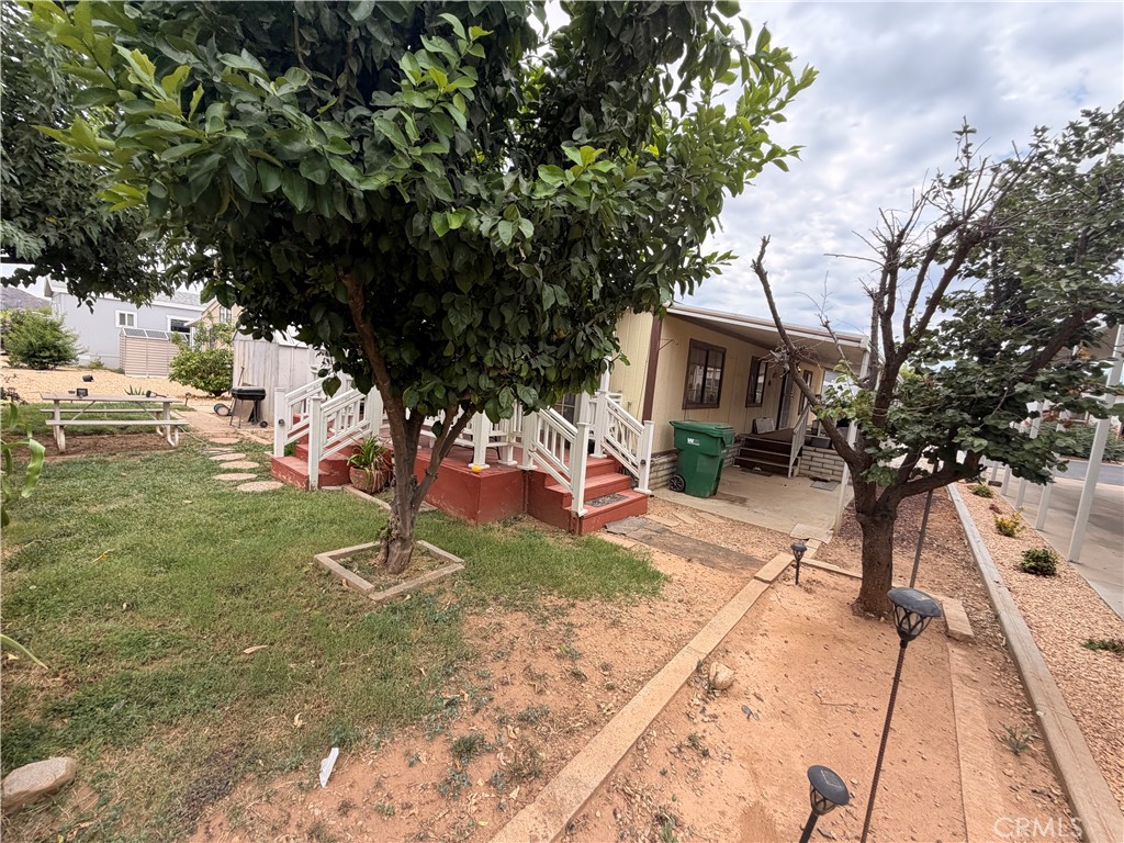 350 E San Jacinto Avenue 56 Property Photo 2