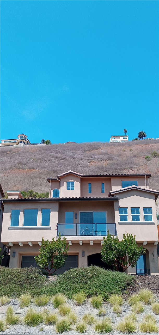 1021 Canyon Lane Property Photo