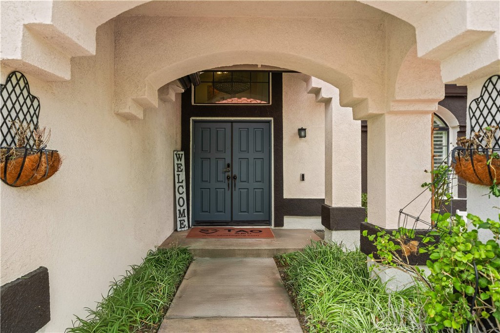 11259 Oak Brook Court Property Photo 4