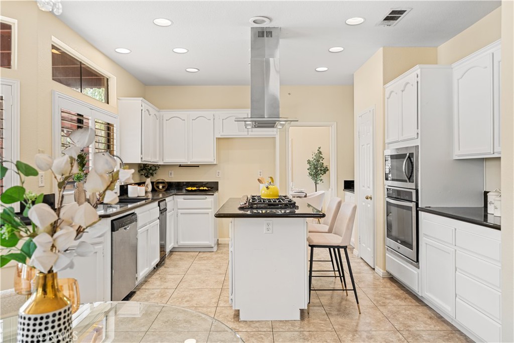 11259 Oak Brook Court Property Photo 16