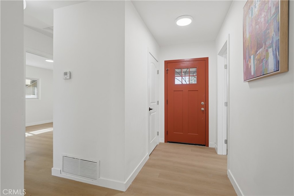 239 E Cypress Property Photo 4