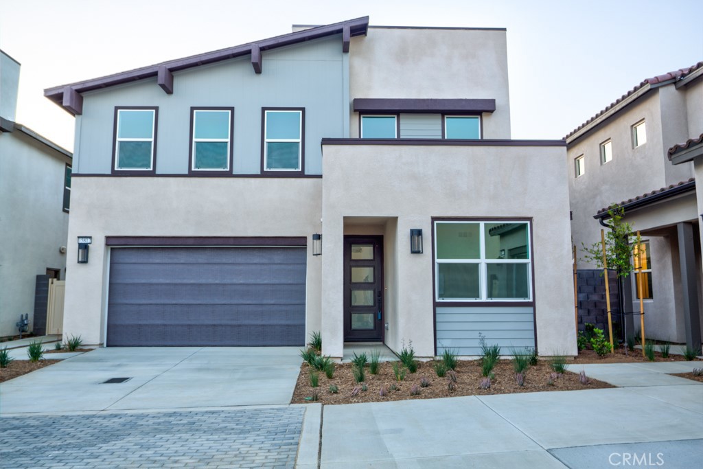 15812 Caterpillar Dr Property Photo 2