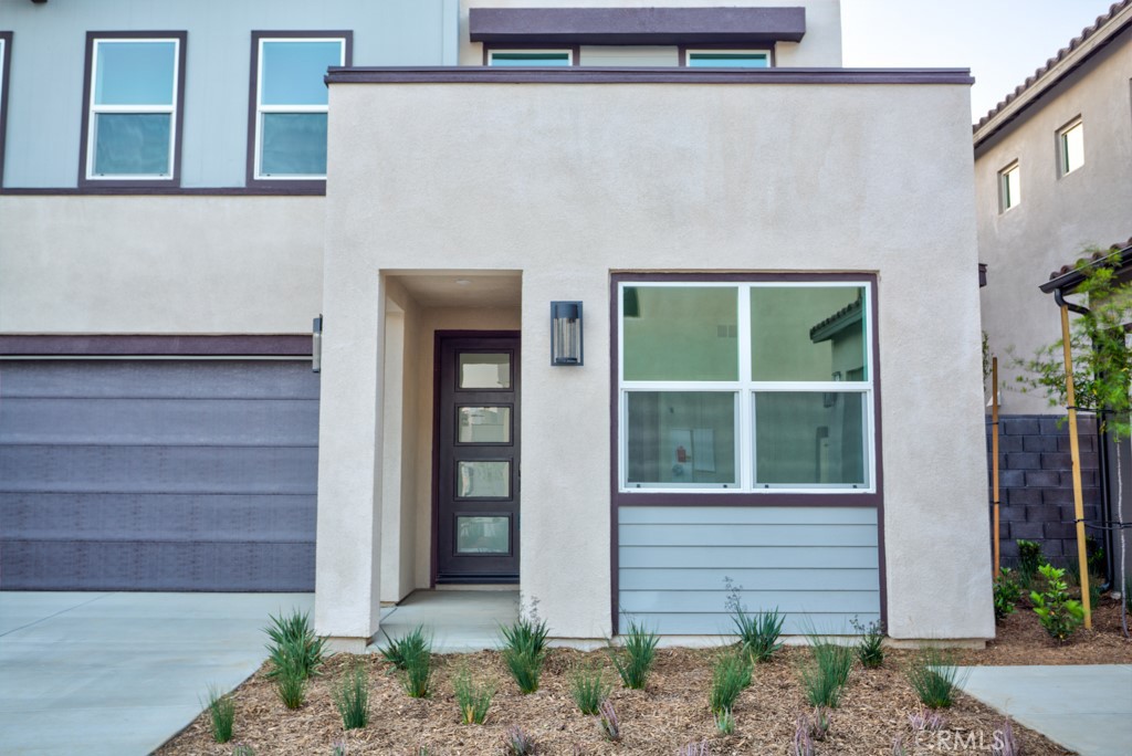 15812 Caterpillar Dr Property Photo 4