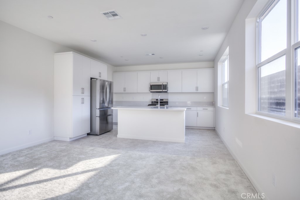 15812 Caterpillar Dr Property Photo 13