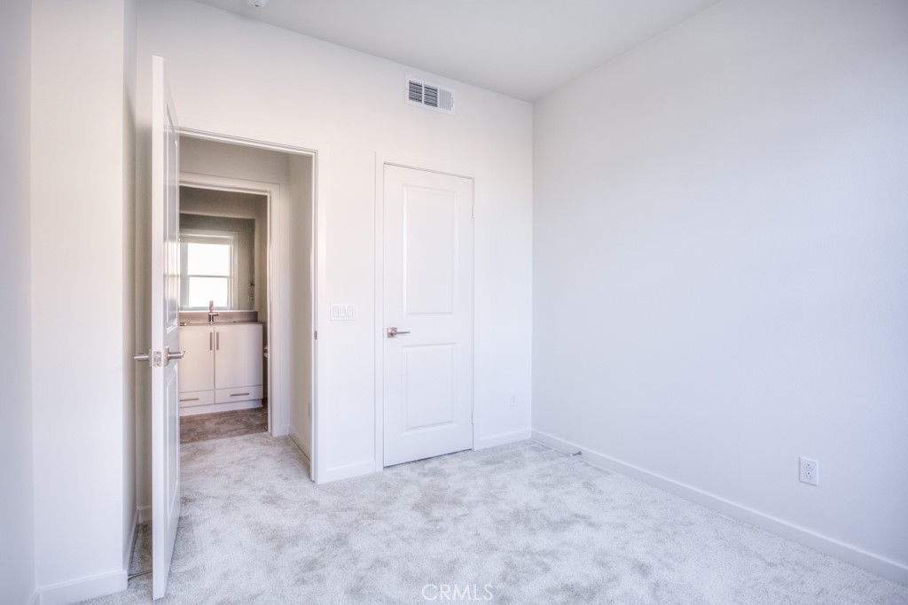 15812 Caterpillar Dr Property Photo 20