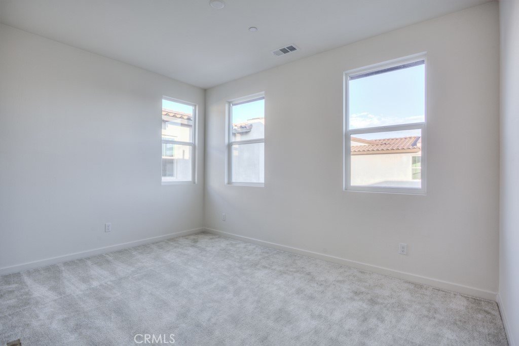 15812 Caterpillar Dr Property Photo 25
