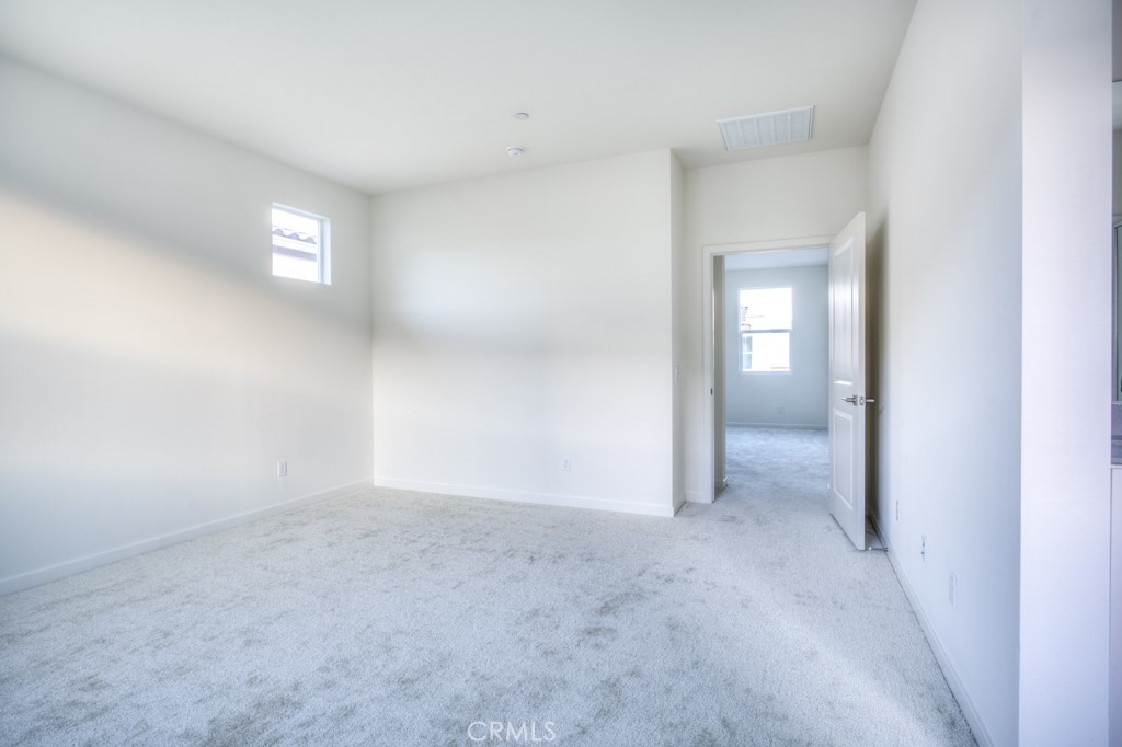 15812 Caterpillar Dr Property Photo 28