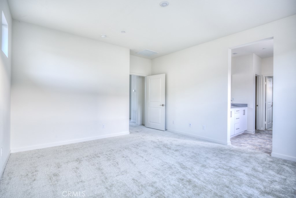 15812 Caterpillar Dr Property Photo 30