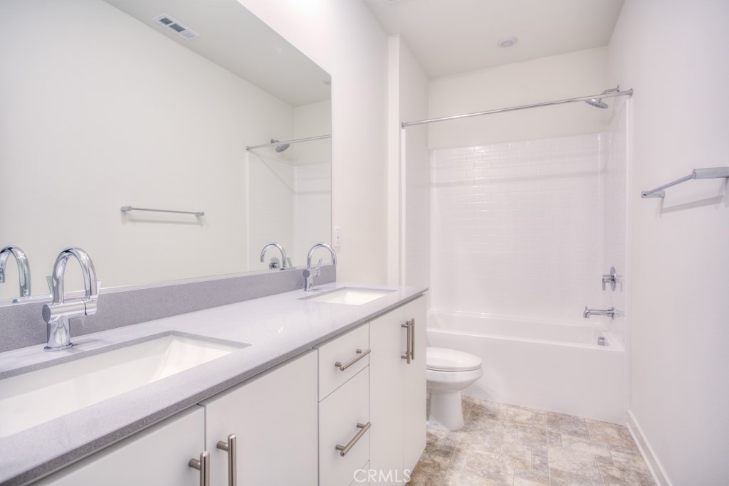 15812 Caterpillar Dr Property Photo 45
