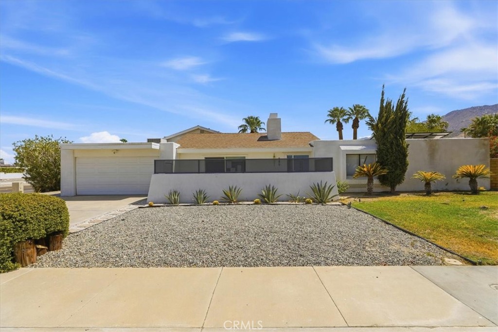 985 E El Cid Property Photo 1