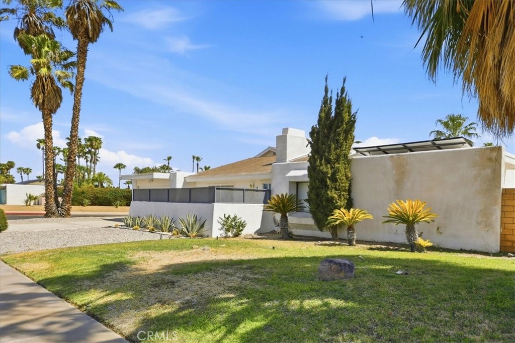 985 E El Cid Property Photo 2