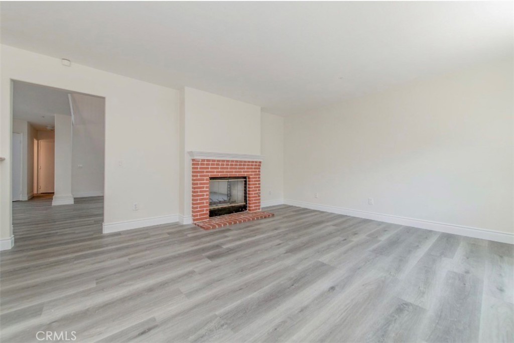 16417 Applegate Drive Property Photo 7