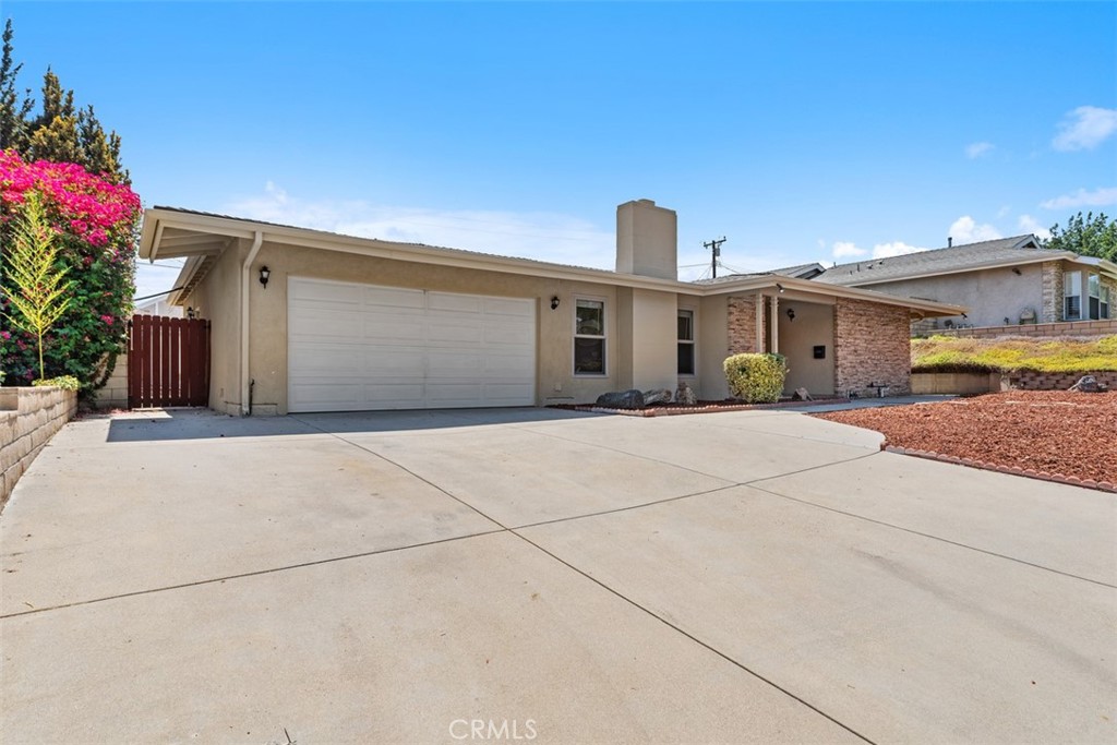 21624 Birch Hill Property Photo 3