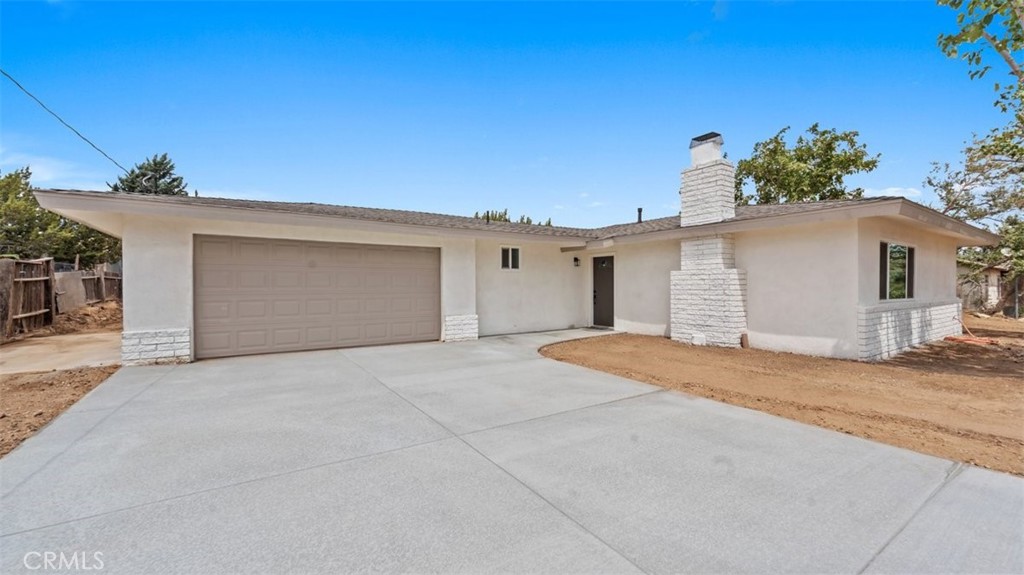 7776 Hemlock Property Photo 3