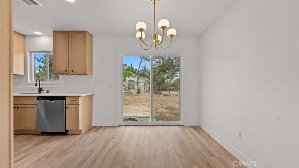 7776 Hemlock Property Photo 11