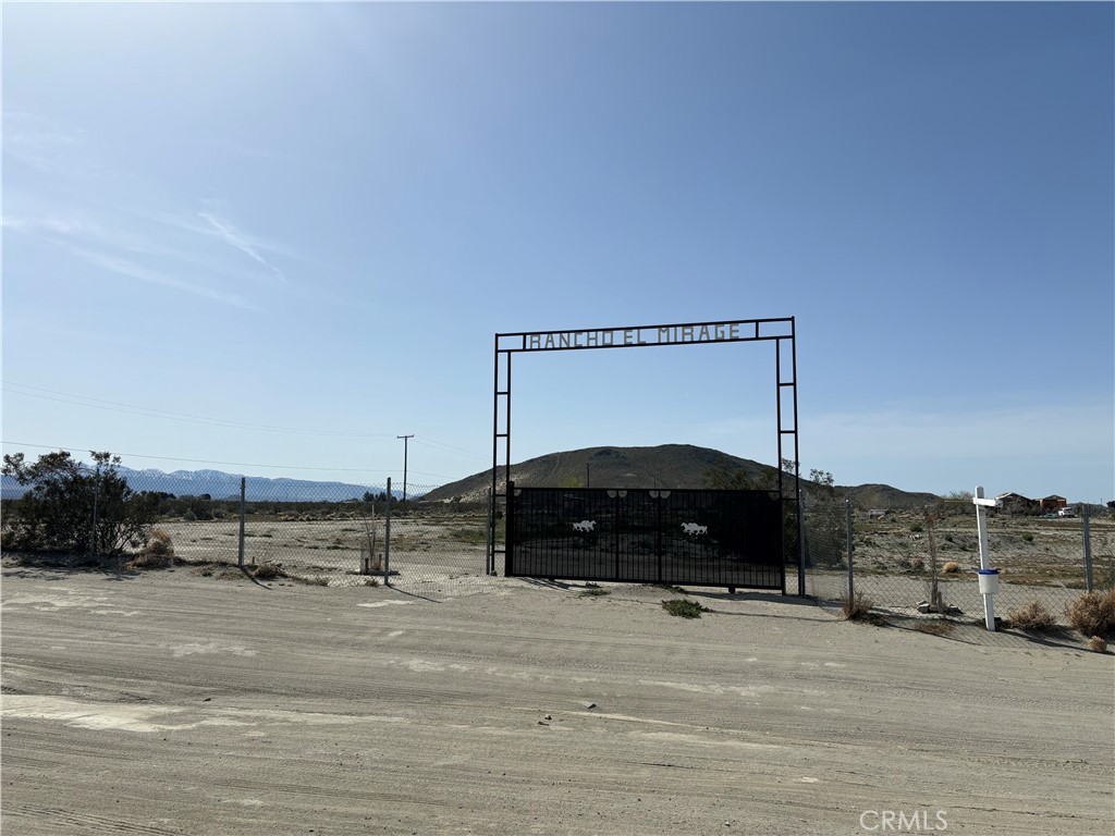 18952 Silver Rock Property Photo 1