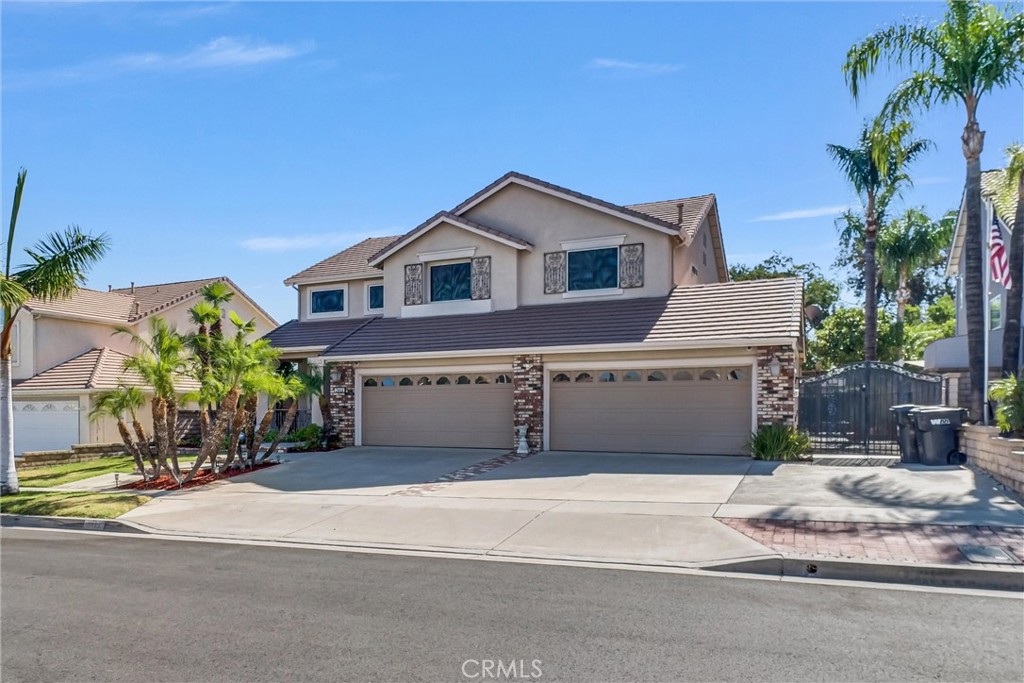 2611 Dakin Drive Property Photo 2