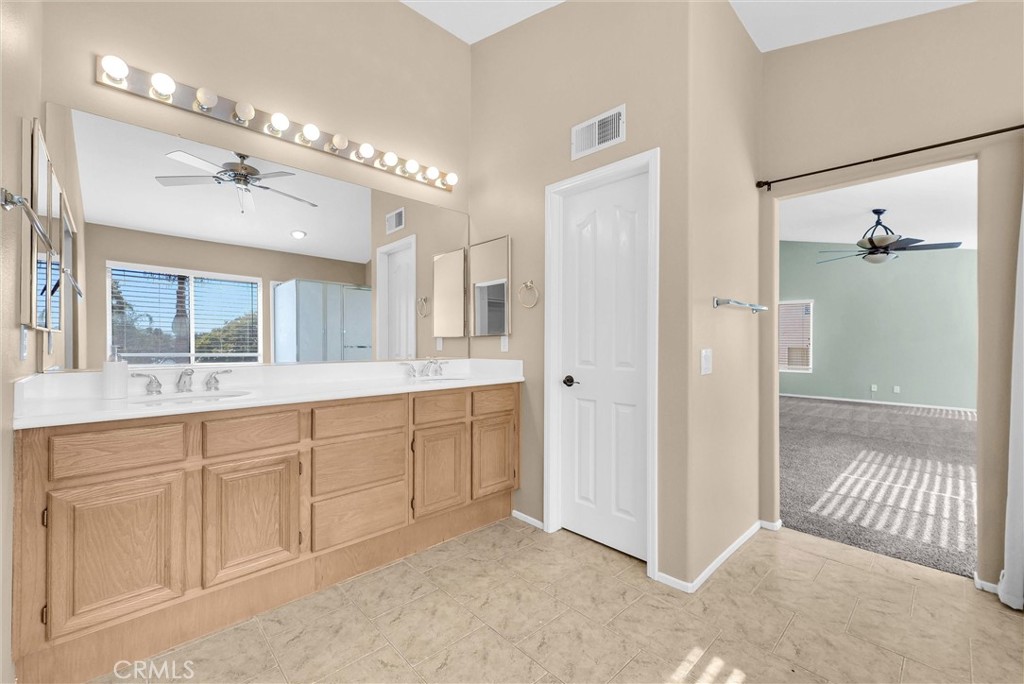 2611 Dakin Drive Property Photo 35