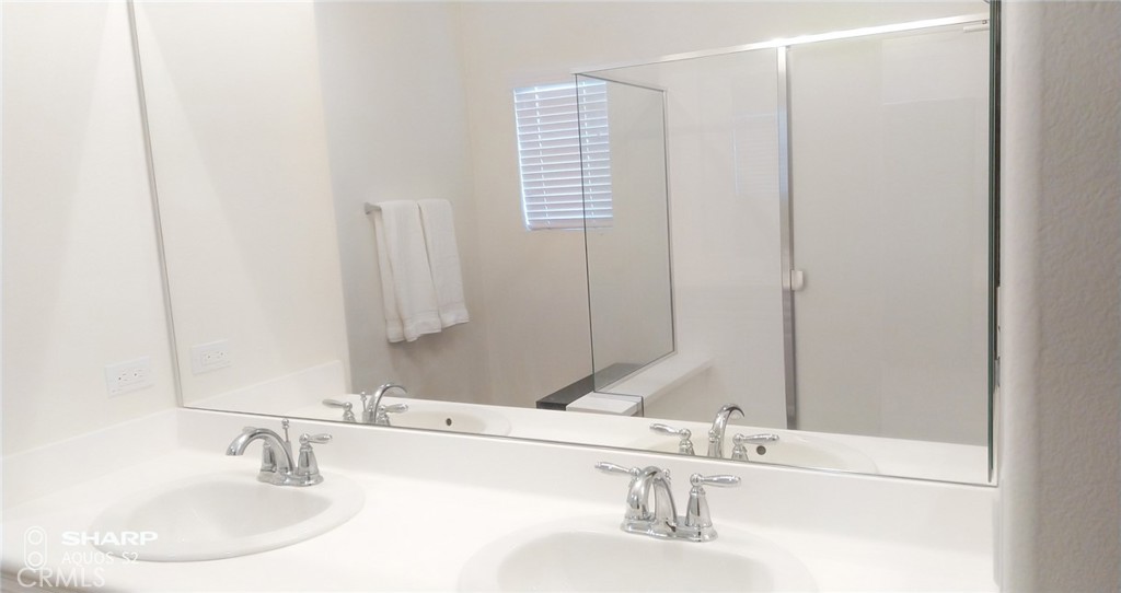 2492 E Williamsburg Property Photo 17