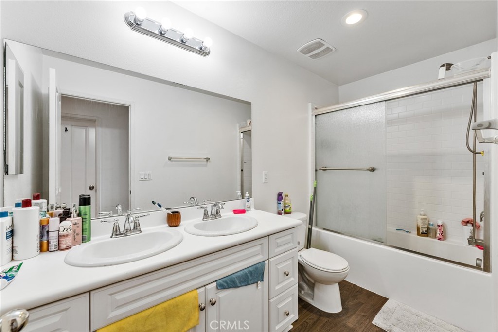 2492 E Williamsburg Property Photo 28