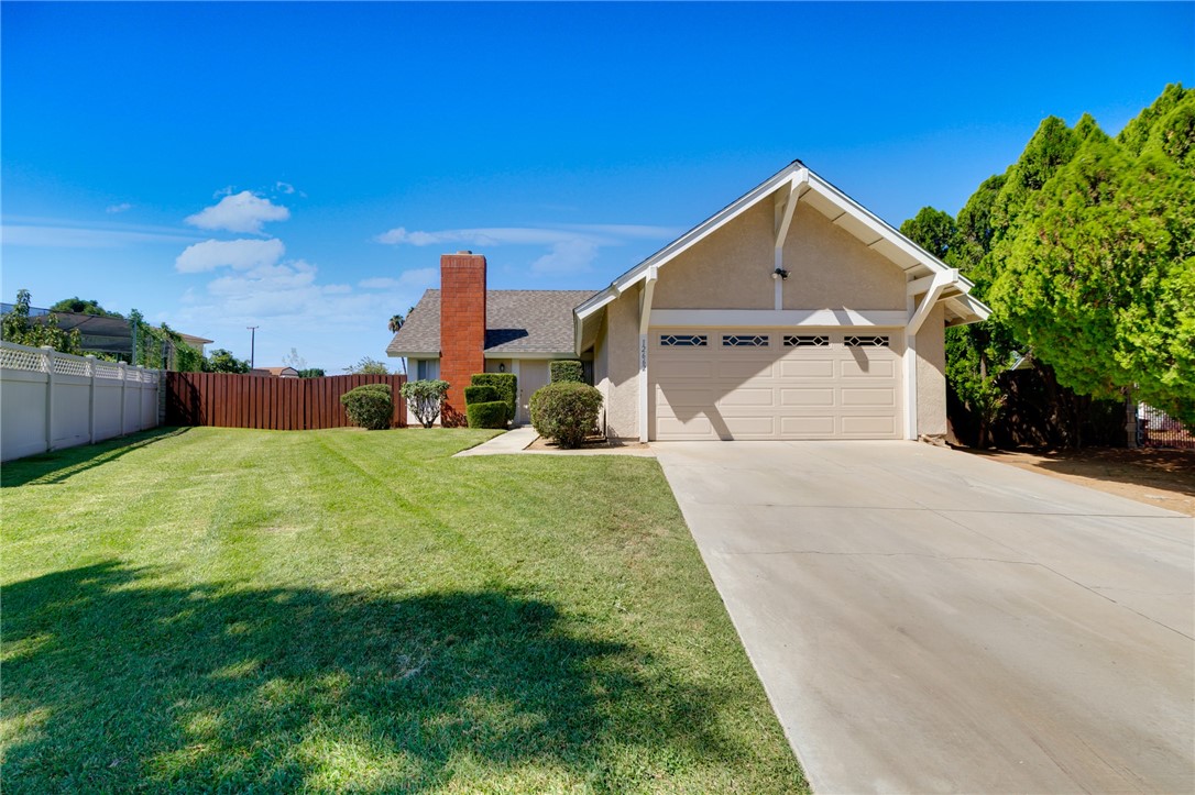 12662 Thomas Court Property Photo 2