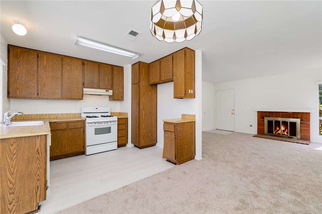 12662 Thomas Court Property Photo 9