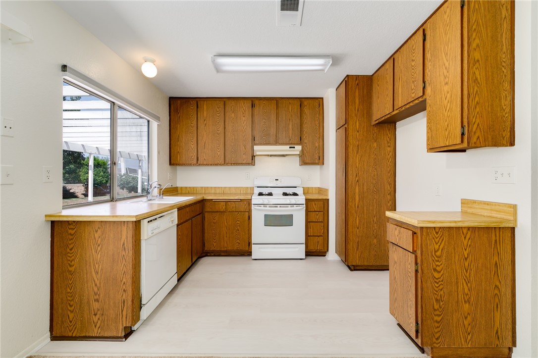 12662 Thomas Court Property Photo 10