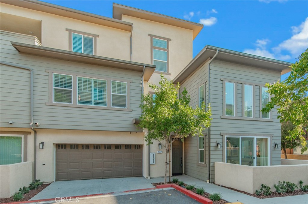 7402 Palazzo Property Photo 1