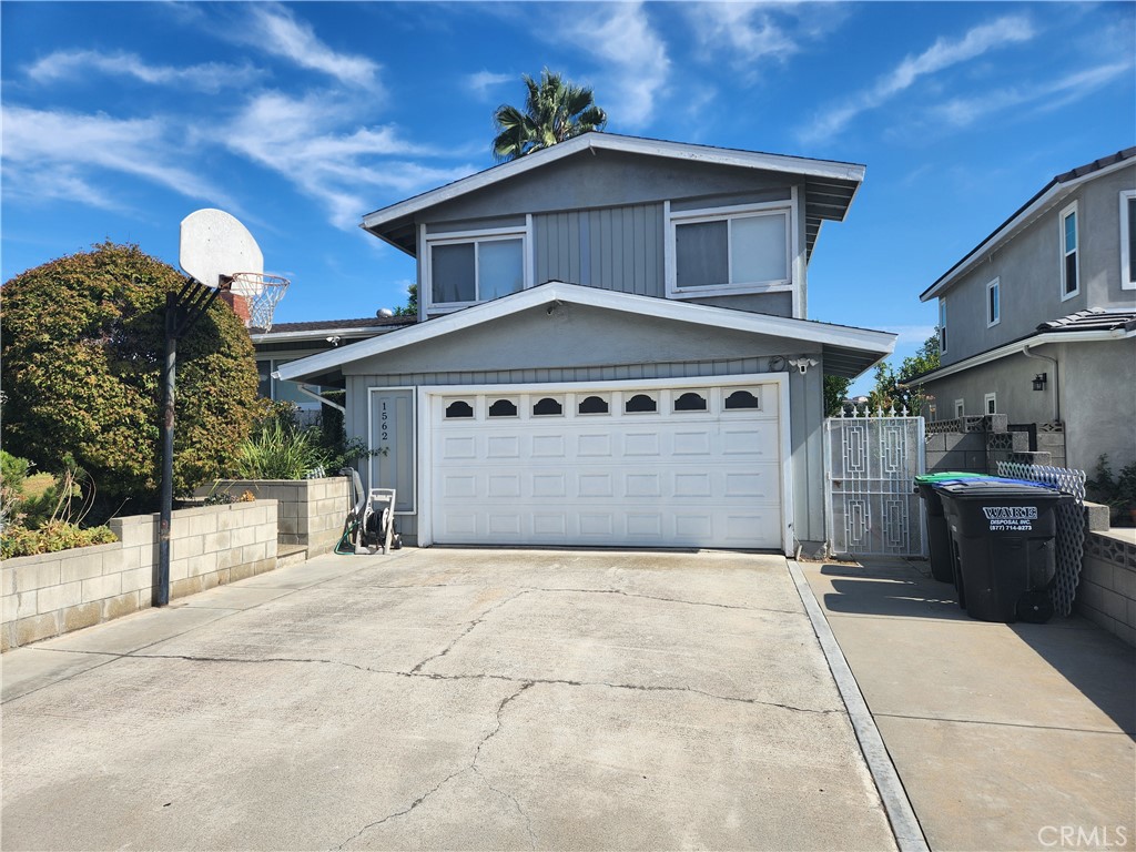 1562 Avion Dr, Property Photo 1