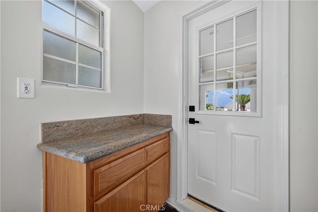1837 1/4 Vallecito Drive 2 Property Photo 2
