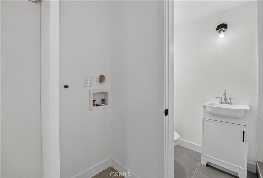 1567 Elm Property Photo 29