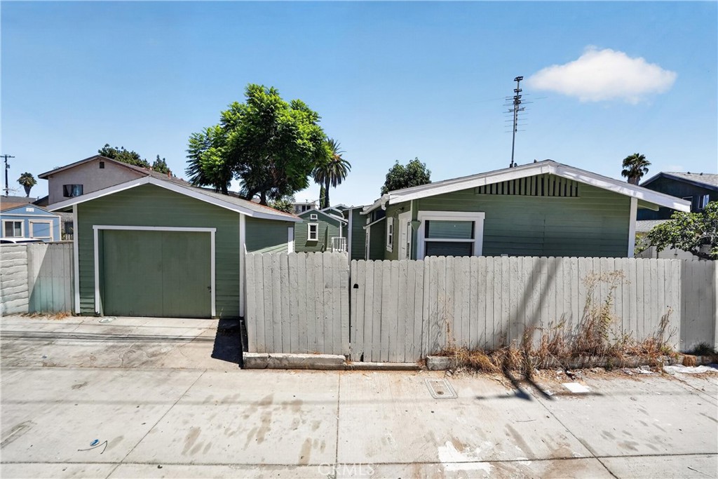 1567 Elm Property Photo 65
