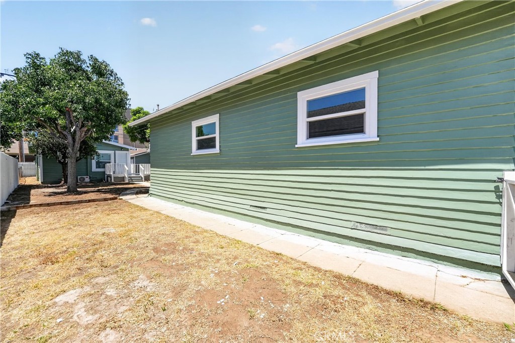 1567 Elm Property Photo 71
