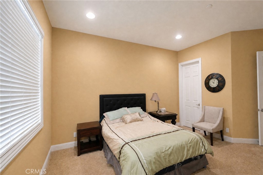 1115 Maravilla Property Photo 45