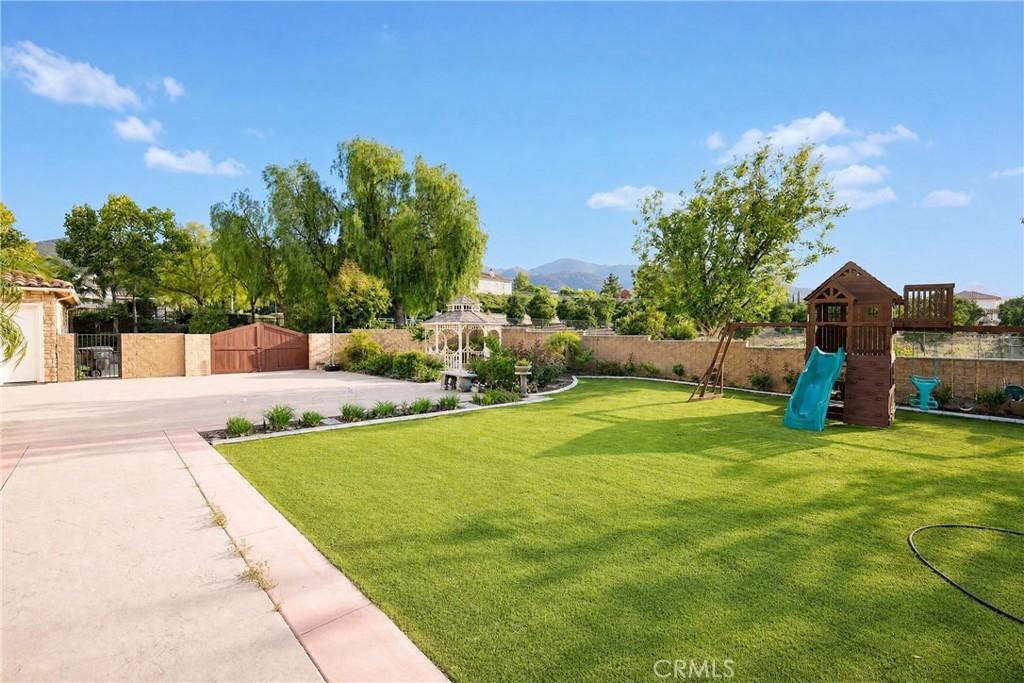 1115 Maravilla Property Photo 51