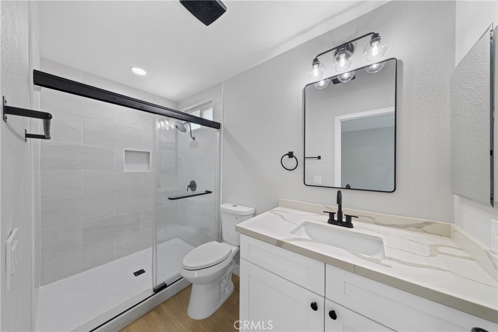 39772 Rustic Glen Drive Property Photo 16